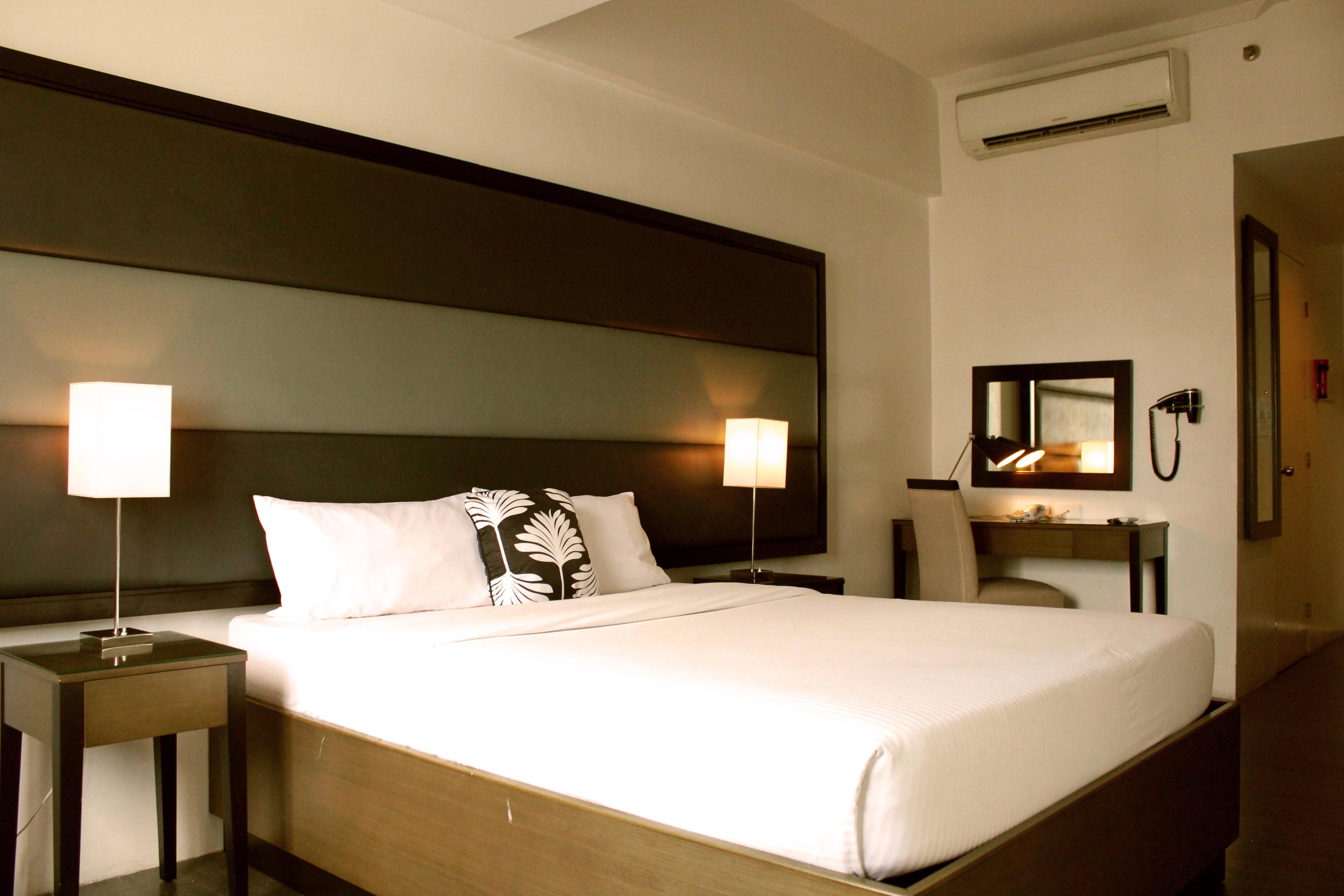 Privato Ortigas Hotel Pasig City Exterior photo