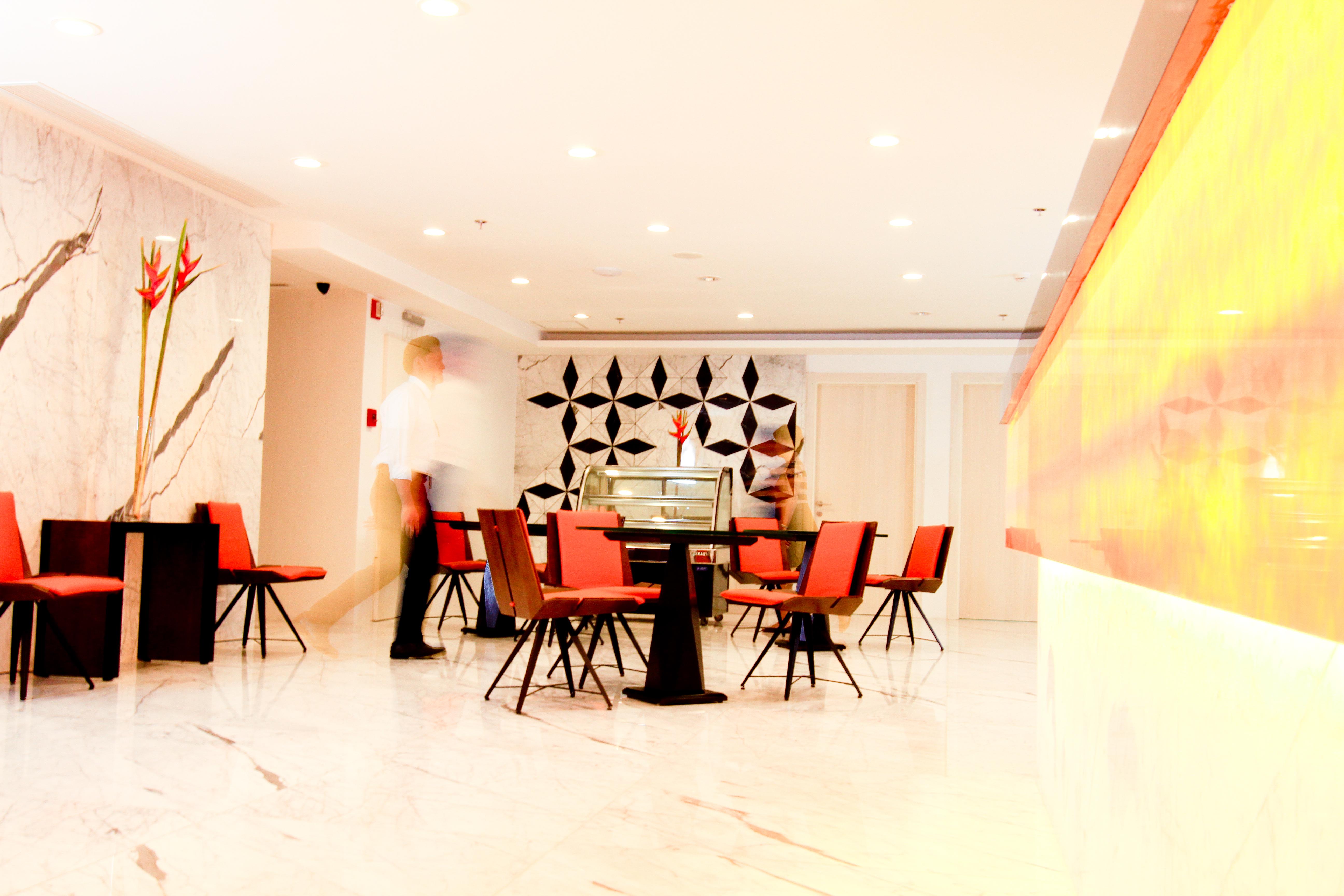 Privato Ortigas Hotel Pasig City Exterior photo