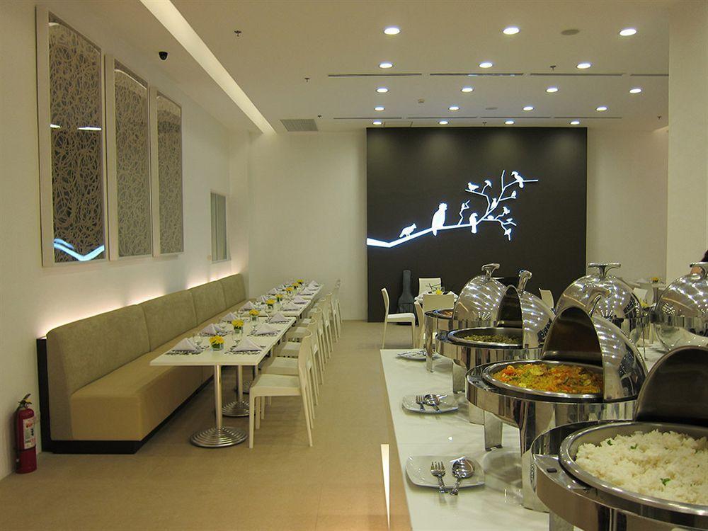 Privato Ortigas Hotel Pasig City Exterior photo
