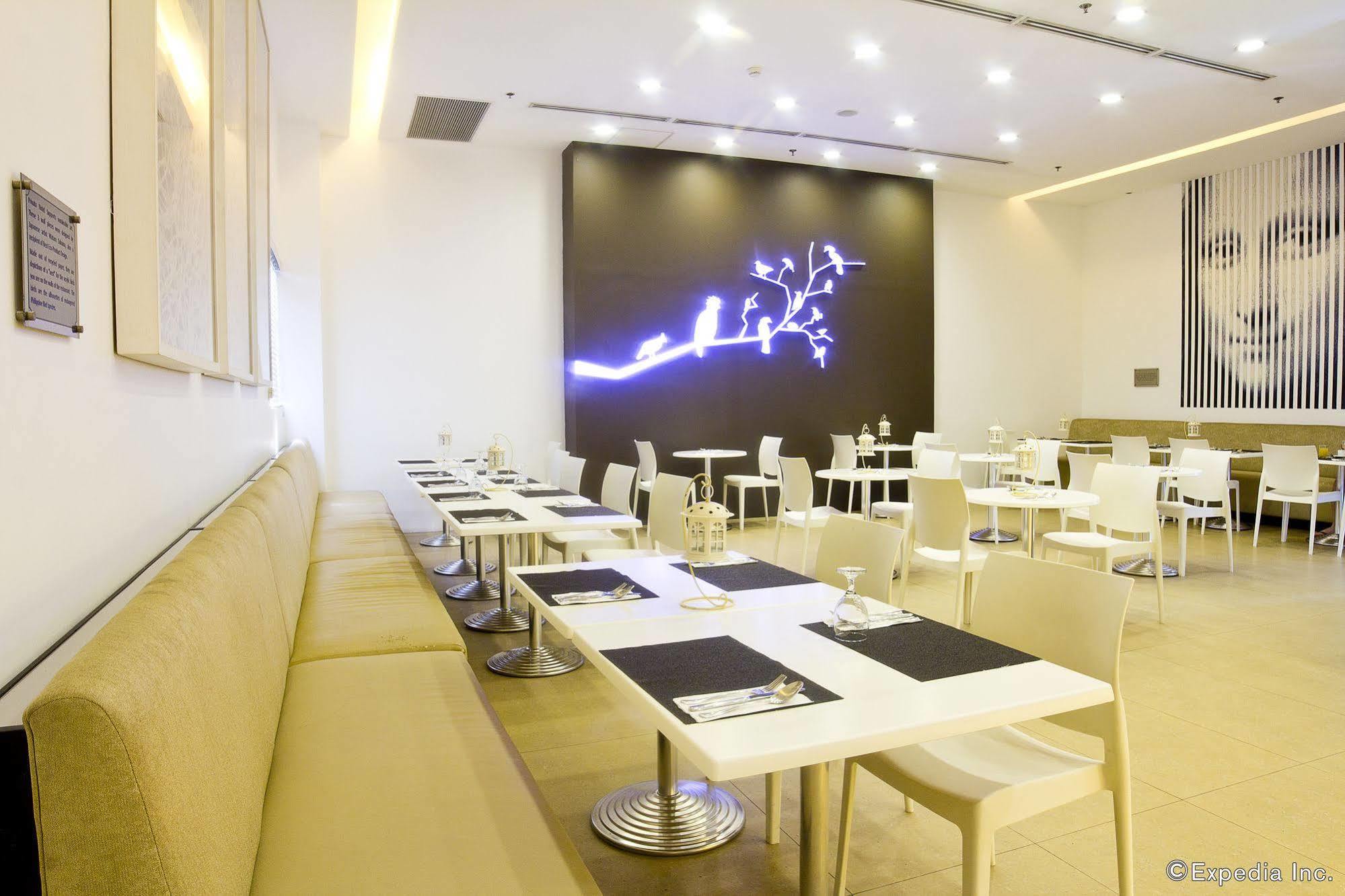 Privato Ortigas Hotel Pasig City Exterior photo
