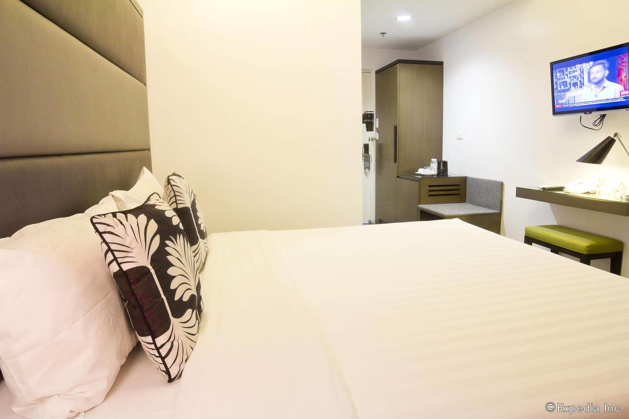 Privato Ortigas Hotel Pasig City Exterior photo